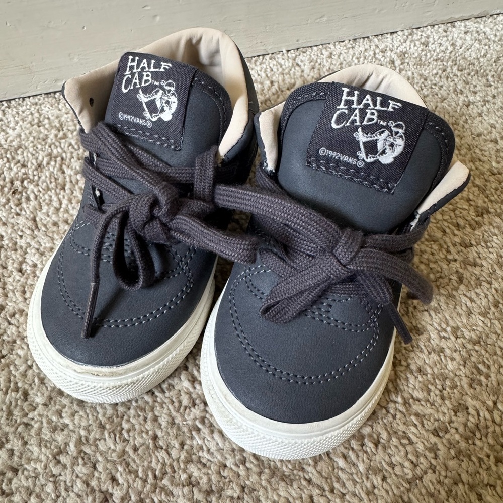 Vans Half Cab Kids Sneakers - Gray and White